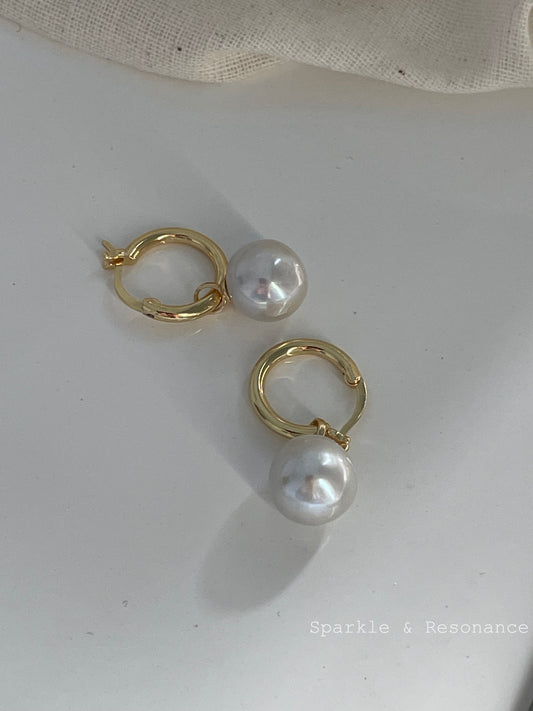 Baroque Pearl Earings - Minimalism